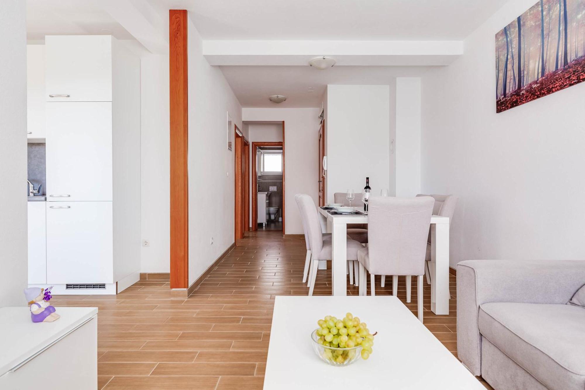 Apartmani Pocrnic Pakoštane Екстериор снимка