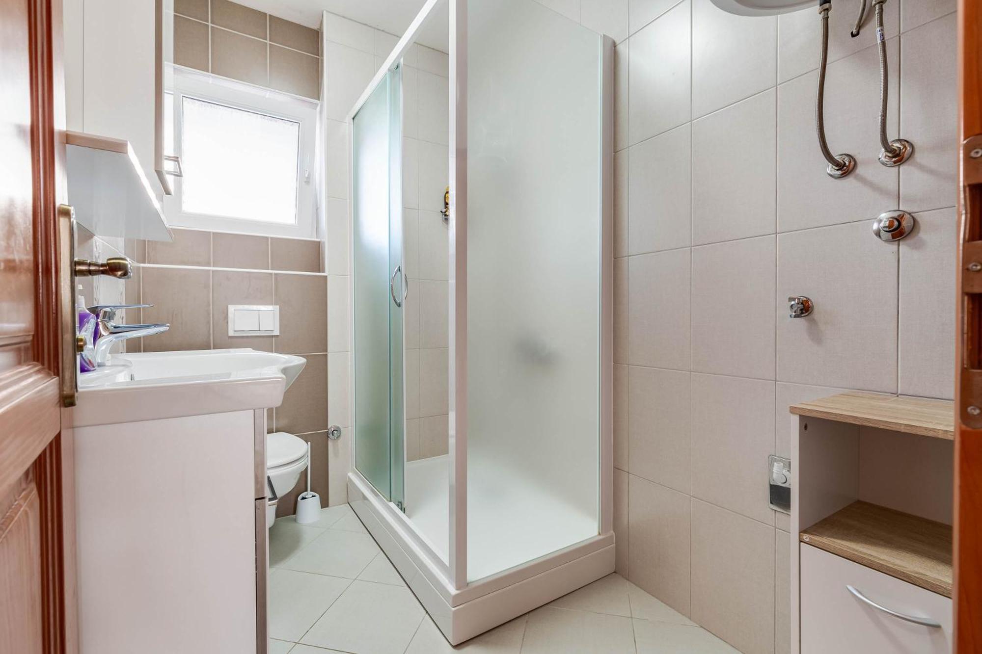 Apartmani Pocrnic Pakoštane Екстериор снимка